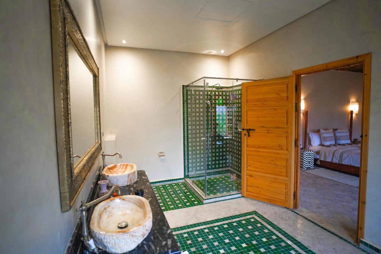 Отель Kasbah Hnini Igdaoun Экстерьер фото